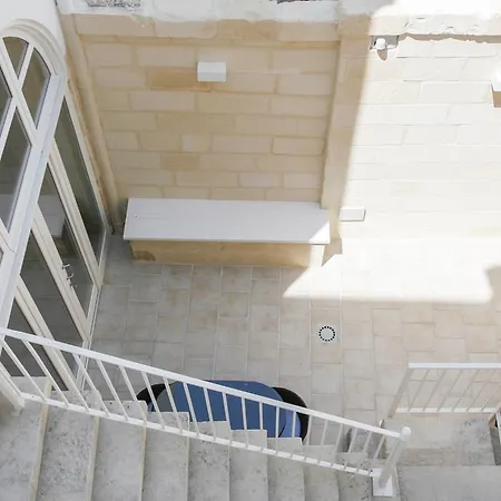 Casa Balmes Bed & Breakfast 4*