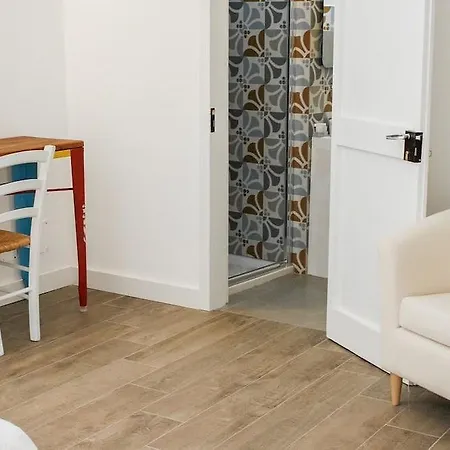 לינה וארוחת בוקר Casa Balmes